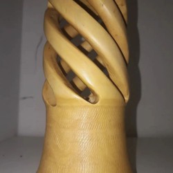 vase torsadé/ pot a crayon